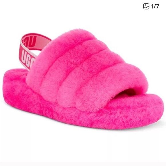 UGG Oh Fluff Yeah slides fit like a size 7-7.5 - Picture 1 of 8